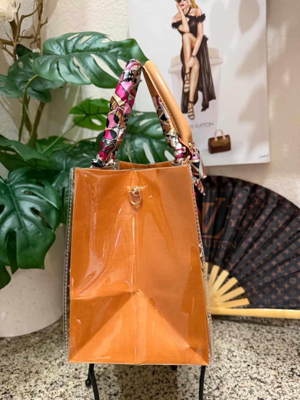 🩷🤍Louis Vuitton Gift Bag Tote🤍🩷 - Picture 5 of 7